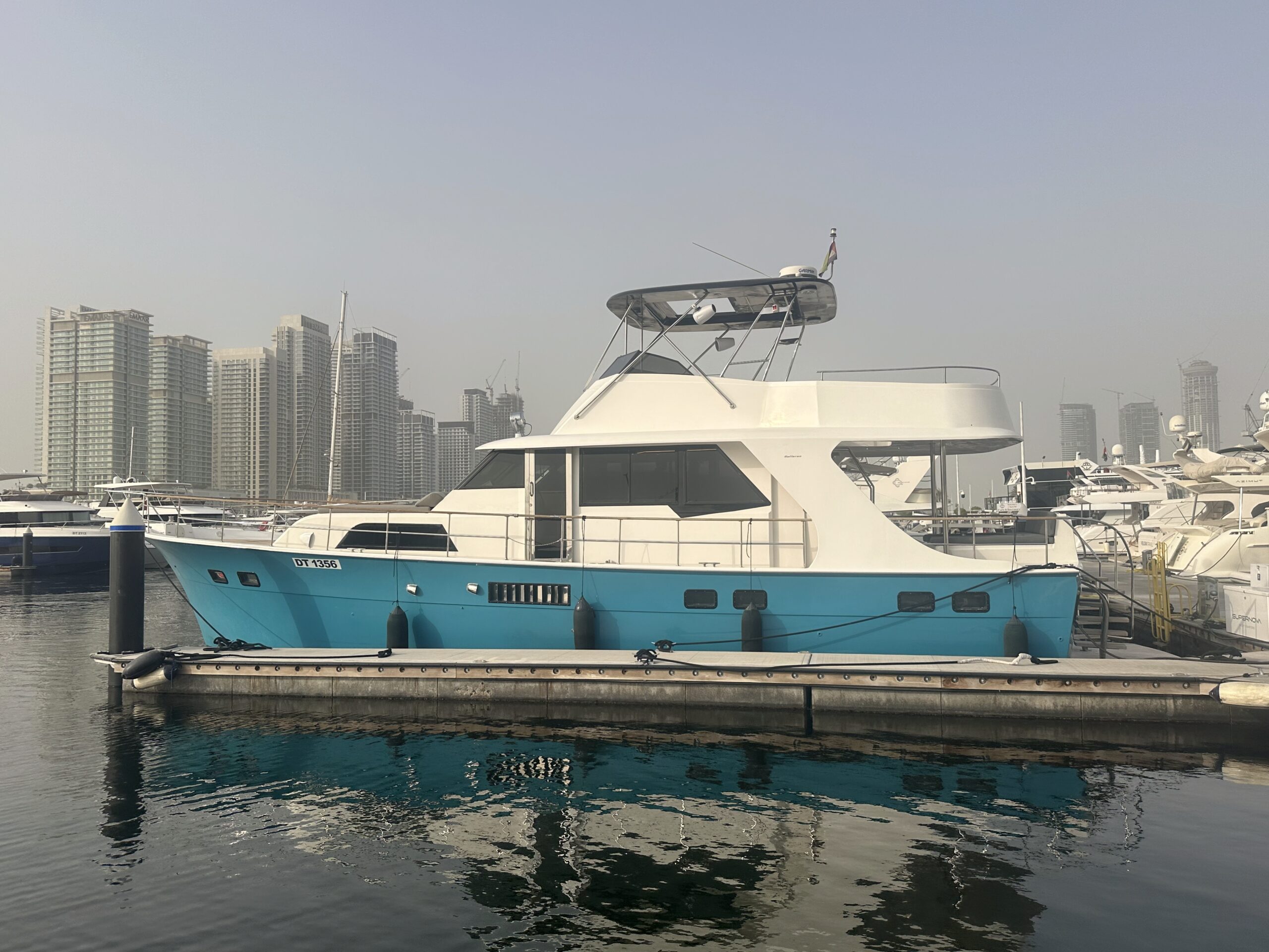 64ft Yacht Dubai Harbour